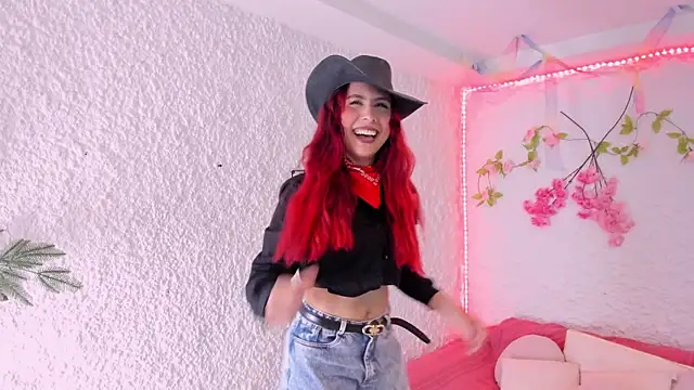 Snapshot of violet_belle_ chatting on October 9, 2025, 1:09 pm violet belle online show from October 9, 2025, 1:09 pm