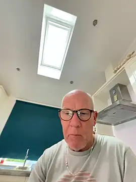 philefc online show from October 29, 2025, 11:23 am