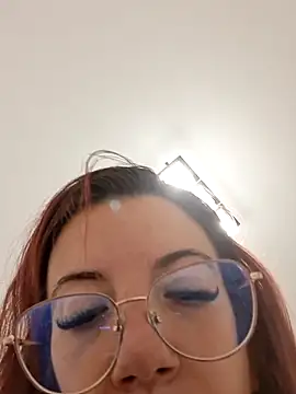 Snapshot of Anayssa_ chatting on September 22, 2025, 7:27 pm Anayssa online show from September 22, 2025, 7:27 pm