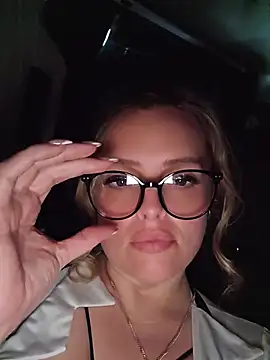 Bridgette03 online show from July 8, 2026, 8:52 am