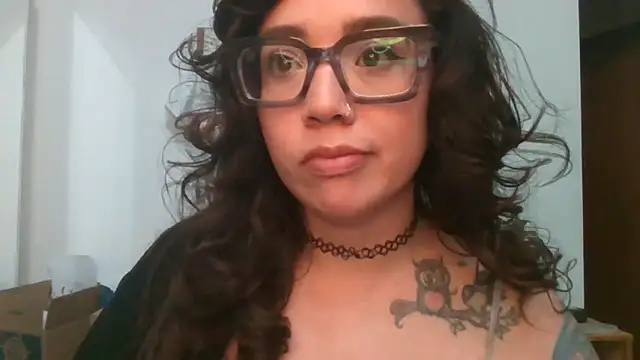 GypsyMamacita online show from October 8, 2025, 2:58 pm