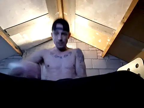 kompiee online show from January 14, 2026, 10:43 am