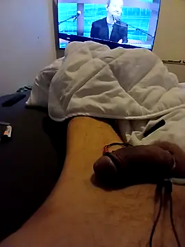 Snapshot of handsome8inchh chatting on December 14, 2025, 12:16 am handsome8inchh online show from December 14, 2025, 12:16 am