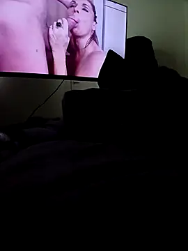 Snapshot of handsome8inchh chatting on December 20, 2025, 2:40 am handsome8inchh online show from December 20, 2025, 2:40 am