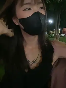   BabyShowPublic   online show from September 27, 2025, 12:43 pm