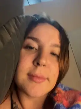 m0ranguinh0s2 online show from June 3, 2026, 2:36 am