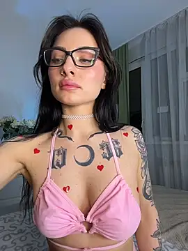 kaonasssiii online show from February 14, 2026, 5:10 pm