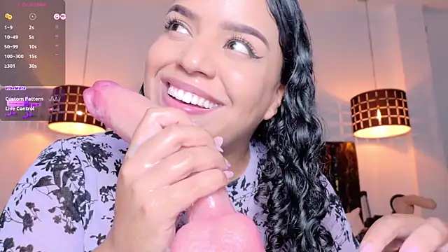 emily perezz online show from February 2, 2026, 7:23 pm