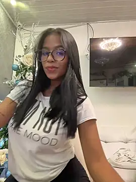 IsaGodess online show from November 14, 2025, 10:07 pm