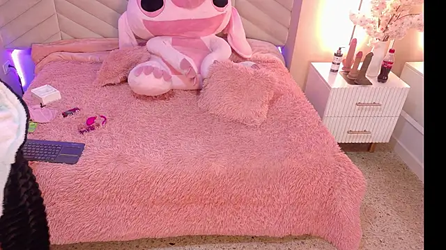 amy miller1 online show from March 31, 2026, 7:58 pm