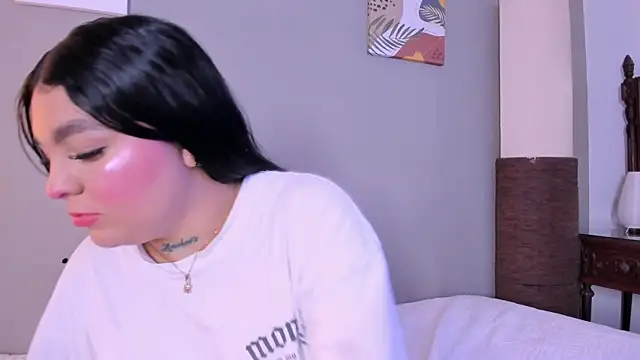 Snapshot of melody_blossom_ chatting on October 8, 2025, 8:17 pm melody blossom online show from October 8, 2025, 8:17 pm