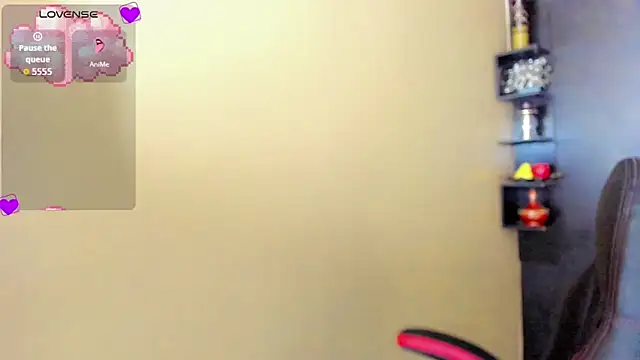 Kimberly Vazquez online show from November 6, 2025, 3:07 am