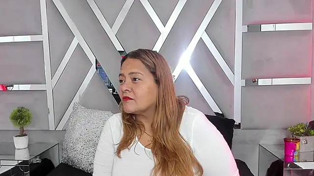 MonzerratBoyer online show from March 12, 2026, 7:09 pm