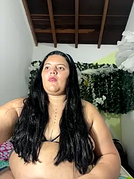 Snapshot of Isaval100 chatting on October 25, 2025, 4:53 am Isaval100 online show from October 25, 2025, 4:53 am