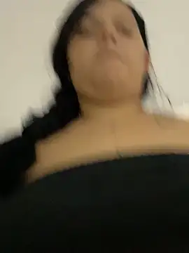 Snapshot of Isaval100 chatting on November 13, 2025, 1:15 am Isaval100 online show from November 13, 2025, 1:15 am