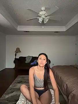 Snapshot of Sonnysoles chatting on April 12, 2026, 2:55 pm Sonnysoles online show from April 12, 2026, 2:55 pm