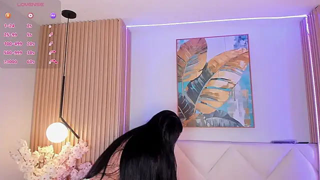 veronica hill  online show from April 17, 2026, 3:09 am