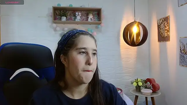 karlarousex online show from October 16, 2025, 2:56 am