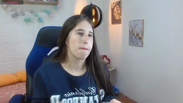 karlarousex online show from November 5, 2025, 3:17 am