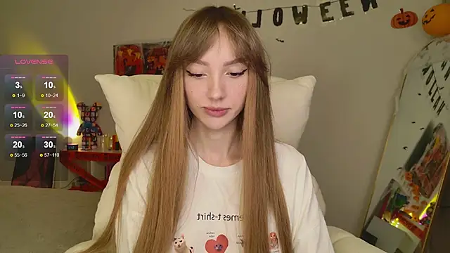 Snapshot of Lunainnk chatting on November 2, 2025, 11:29 pm Lunainnk online show from November 2, 2025, 11:29 pm