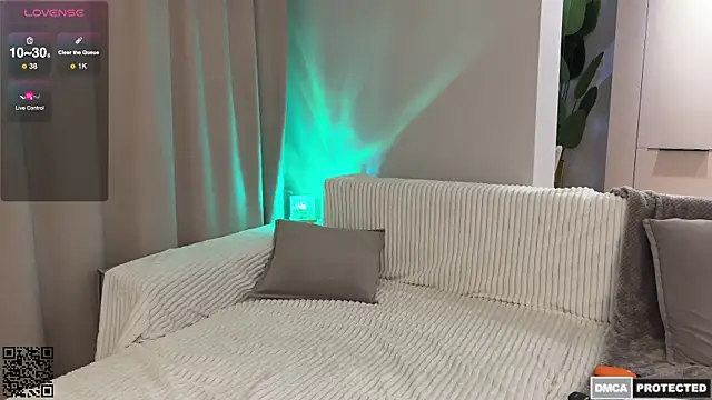 Snapshot of Exeltis chatting on October 24, 2025, 6:15 pm Exeltis online show from October 24, 2025, 6:15 pm