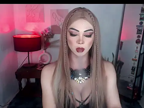 Snapshot of Hugecock_shantall chatting on October 31, 2025, 3:35 pm Hugecock shantall online show from October 31, 2025, 3:35 pm