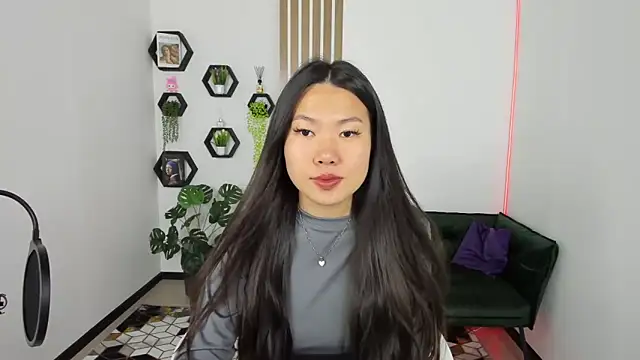 Snapshot of LunaPurrr chatting on September 19, 2025, 11:16 pm LunaPurrr online show from September 19, 2025, 11:16 pm