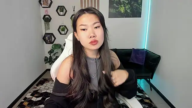 LunaPurrr online show from November 28, 2025, 11:18 pm