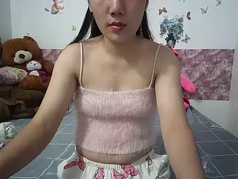 Snapshot of Linda-24 chatting on November 1, 2025, 1:46 pm Linda-24 online show from November 1, 2025, 1:46 pm