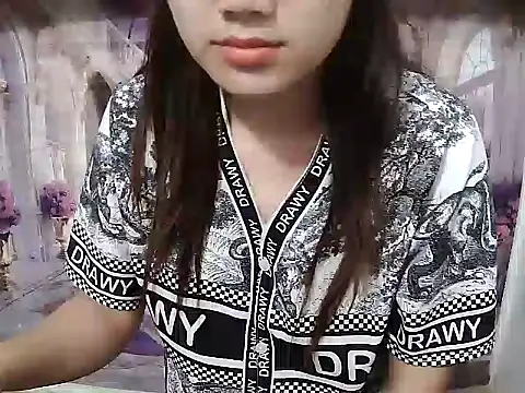 Linda-24 online show from January 6, 2026, 10:45 pm