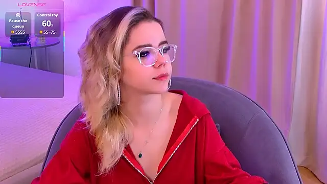 PrincessSlay online show from November 14, 2025, 5:28 am