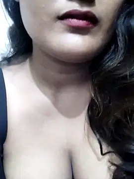 Snapshot of Cute_pinkii chatting on October 23, 2025, 8:18 pm Cute pinkii online show from October 23, 2025, 8:18 pm