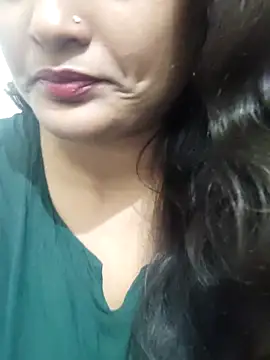 Cute pinkii online show from February 9, 2026, 7:51 pm