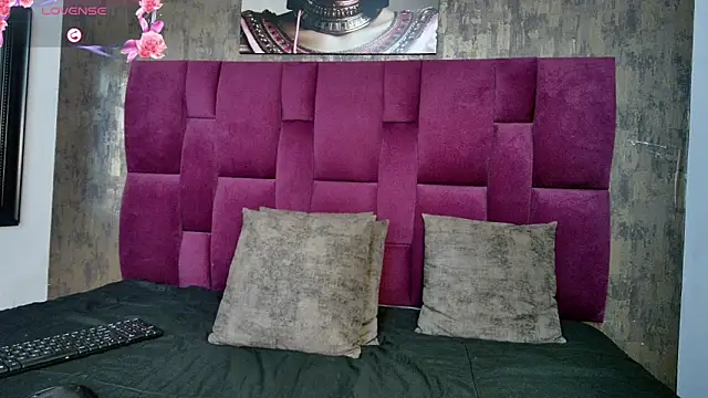 Snapshot of sophiasweet__1 chatting on October 7, 2025, 12:24 pm sophiasweet 1 online show from October 7, 2025, 12:24 pm