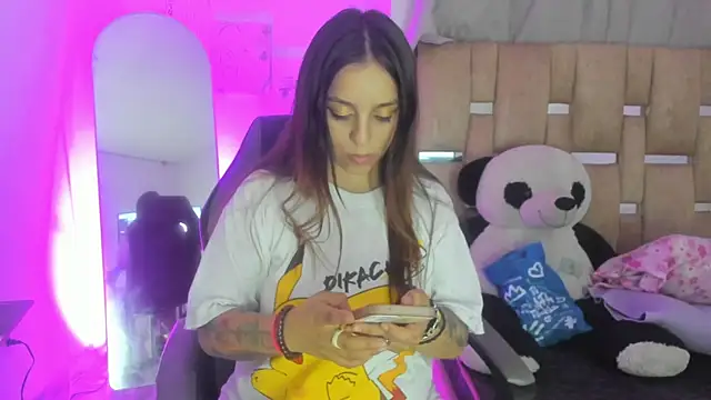 JulianaCarter online show from October 4, 2025, 7:34 pm