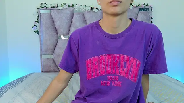 Snapshot of lana_and_liam_ chatting on November 4, 2025, 9:30 am lana and liam online show from November 4, 2025, 9:30 am