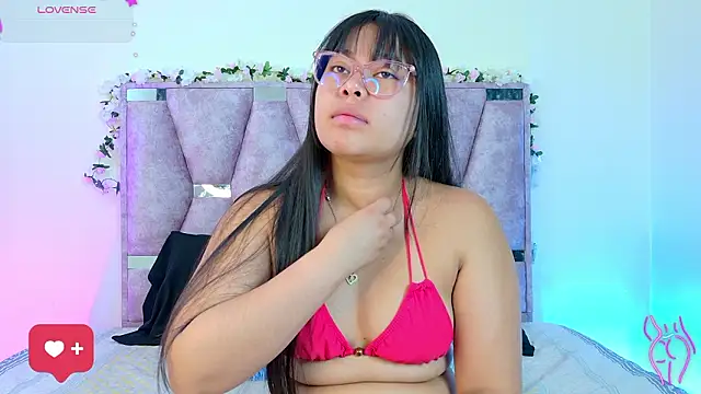 lana and liam  online show from March 27, 2026, 11:21 am