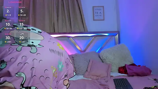 Snapshot of bravepetunia chatting on October 14, 2025, 12:17 pm bravepetunia online show from October 14, 2025, 12:17 pm