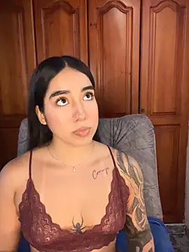 KaditaNavarro online show from March 29, 2026, 3:12 pm