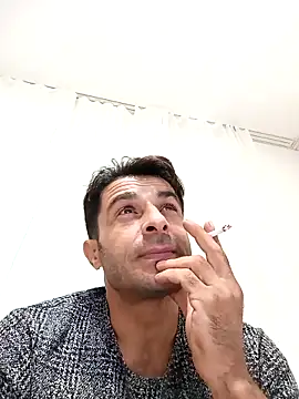 Snapshot of alex10alexx chatting on October 7, 2025, 11:57 pm alex10alexx online show from October 7, 2025, 11:57 pm