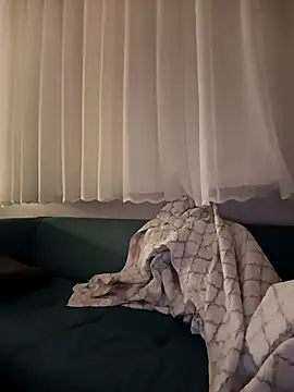 Snapshot of alex10alexx chatting on October 10, 2025, 11:15 pm alex10alexx online show from October 10, 2025, 11:15 pm