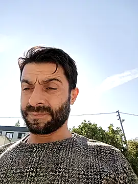 Snapshot of alex10alexx chatting on October 30, 2025, 10:27 am alex10alexx online show from October 30, 2025, 10:27 am