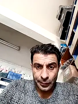 Snapshot of alex10alexx chatting on November 1, 2025, 10:28 am alex10alexx online show from November 1, 2025, 10:28 am