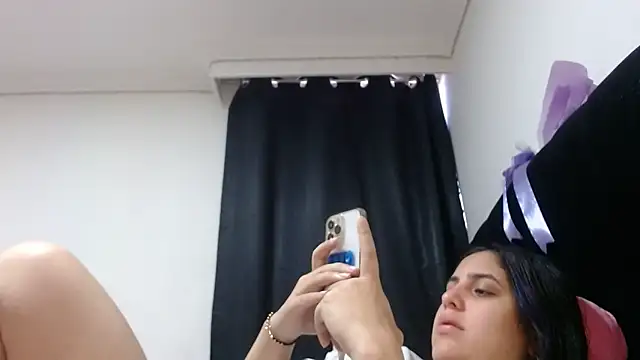 Electraweb 09 online show from November 7, 2025, 12:16 pm