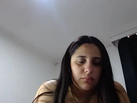 Electraweb 09 online show from November 11, 2025, 7:47 pm