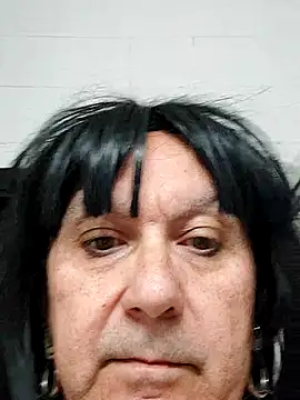 Emily de Carla online show from April 7, 2026, 6:25 am