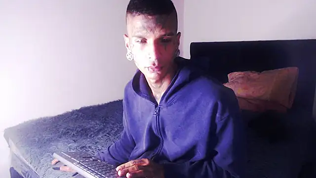 Snapshot of black_firex chatting on September 13, 2025, 12:54 am black firex online show from September 13, 2025, 12:54 am