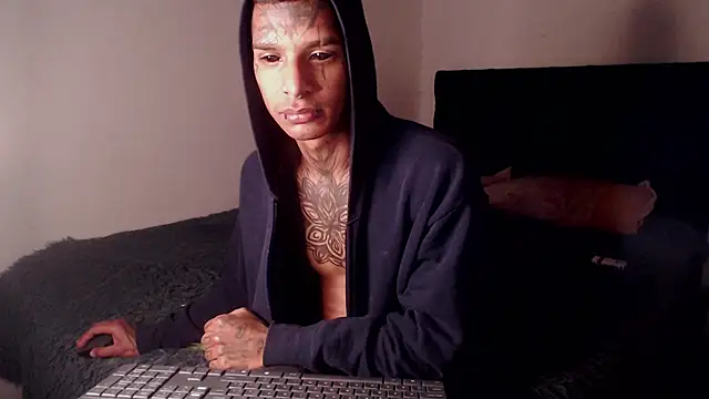 Snapshot of black_firex chatting on September 21, 2025, 3:13 pm black firex online show from September 21, 2025, 3:13 pm