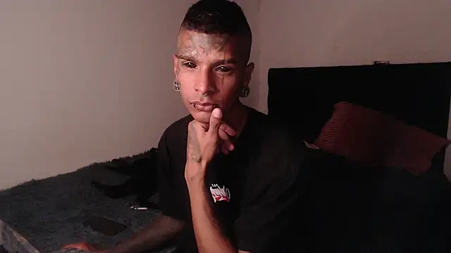 Snapshot of black_firex chatting on September 28, 2025, 8:03 pm black firex online show from September 28, 2025, 8:03 pm