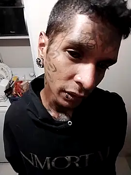 Snapshot of black_firex chatting on October 23, 2025, 2:33 am black firex online show from October 23, 2025, 2:33 am